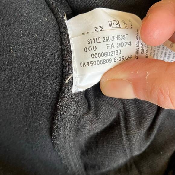 Under Armour Big Kids Sz YL Sherpa 1/4 Snap Pullover Solid Black Warm Cozy NWT - Picture 11 of 15